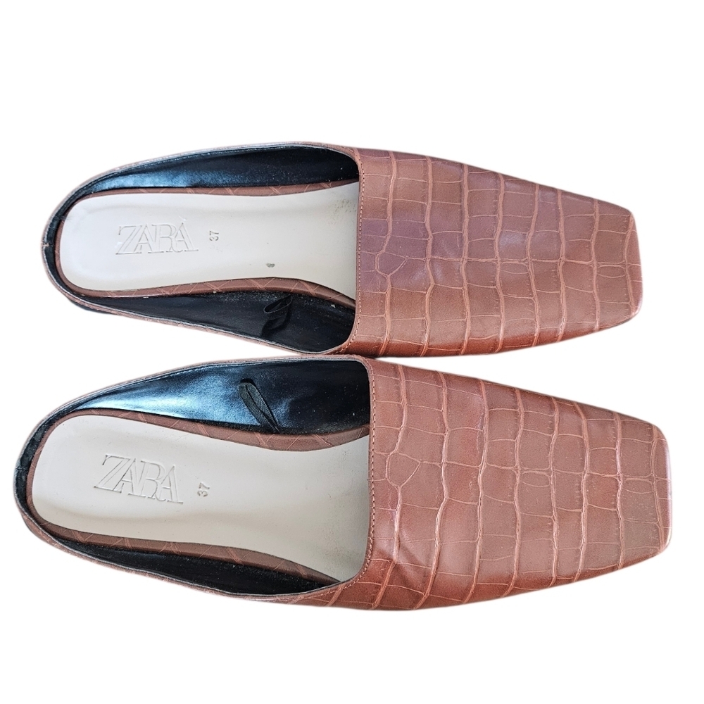 Zara Women's Brown Croc-Embossed Slip On Mules